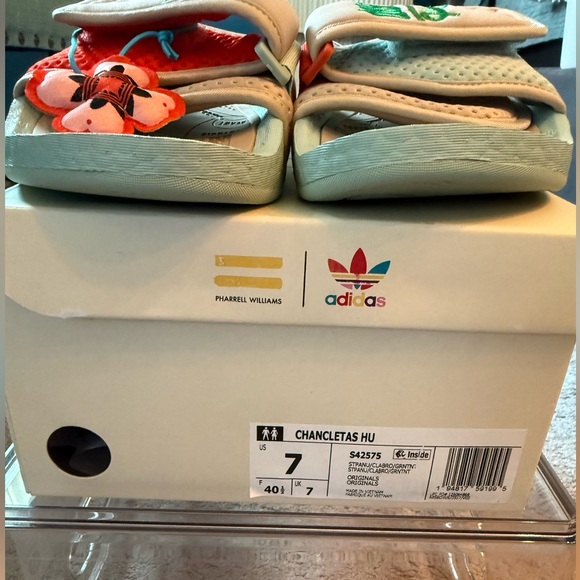 Never Worn! ADIDAS SLIDES PHARRELL WILLIAMS BOOST HU LIMITED RELEASE BRAND NEW! - Picture 4 of 4